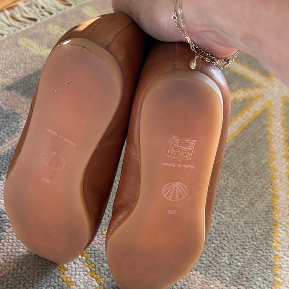 COCLICO Women's Brown Leather Flats - Picture 4 of 4